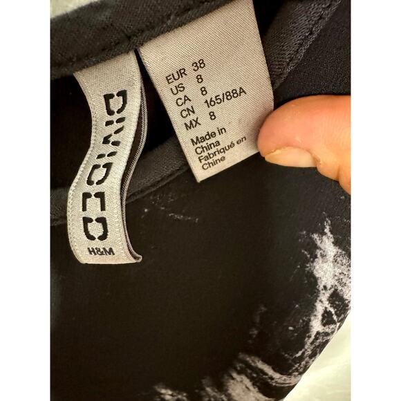 Gothic Asymmetrical Black & White Dress -Size 8 H&M - Picture 13 of 13